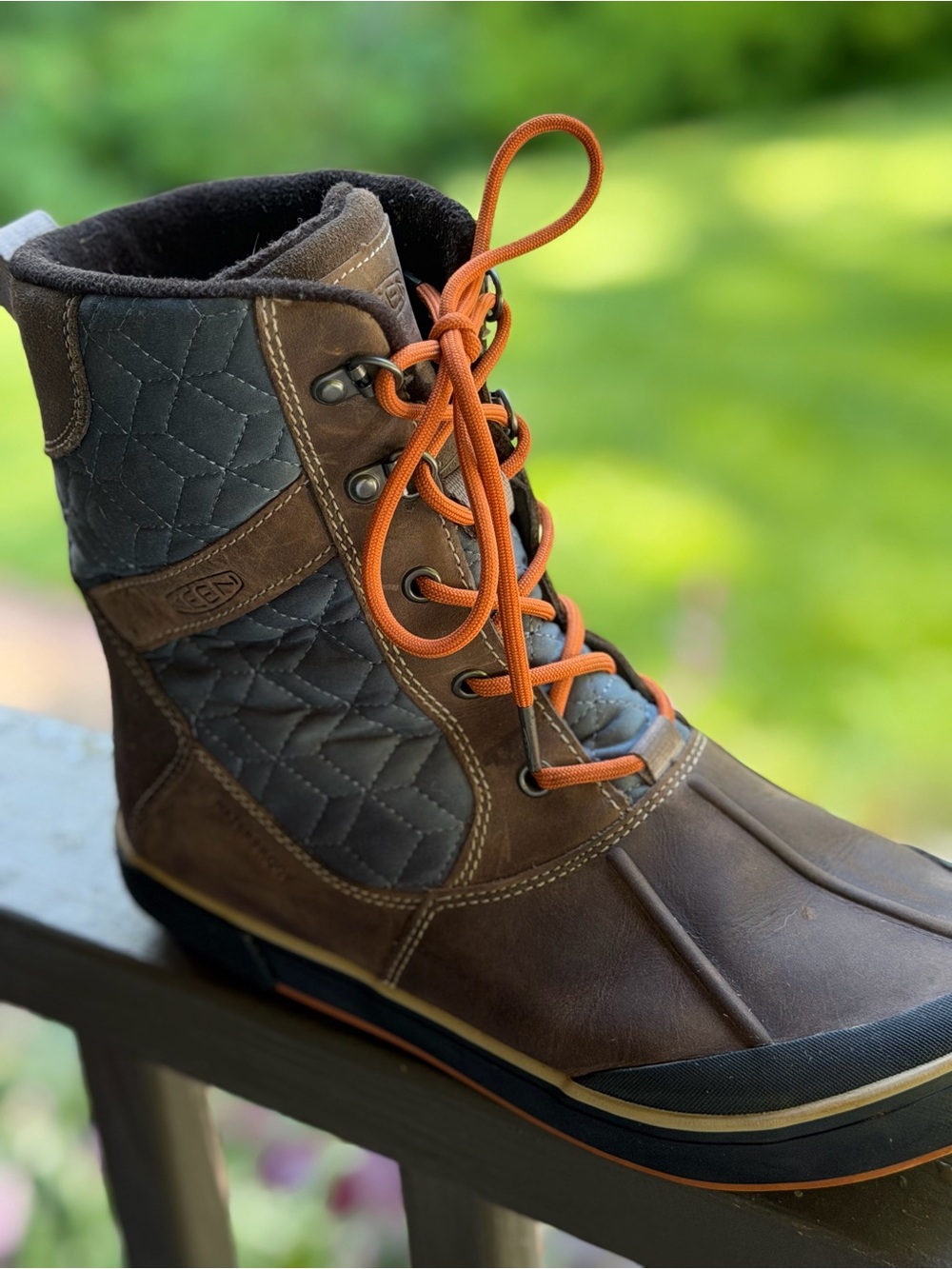 KEEN Women's Brown Quilted Lace-Up Winter Boot Size 9